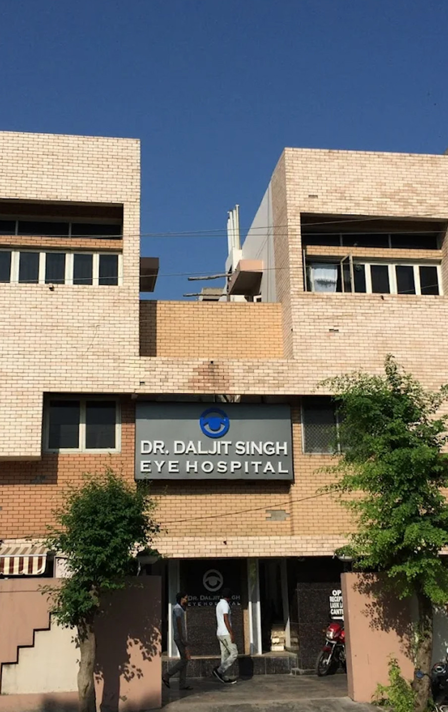 Dr. Daljit Singh Eye Hospital, Amritsar